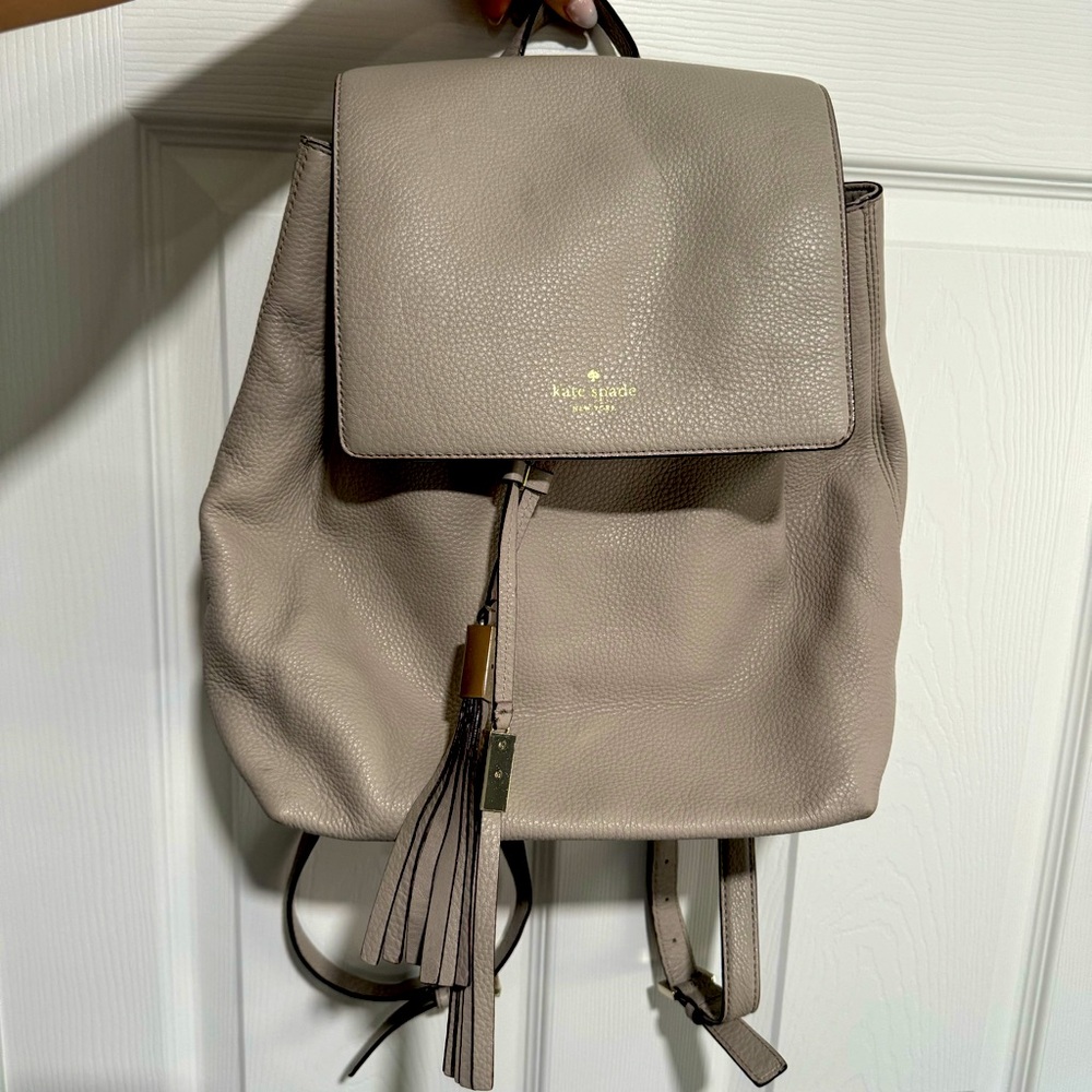 🤍Lightly used Kate Spade Backpack🤍